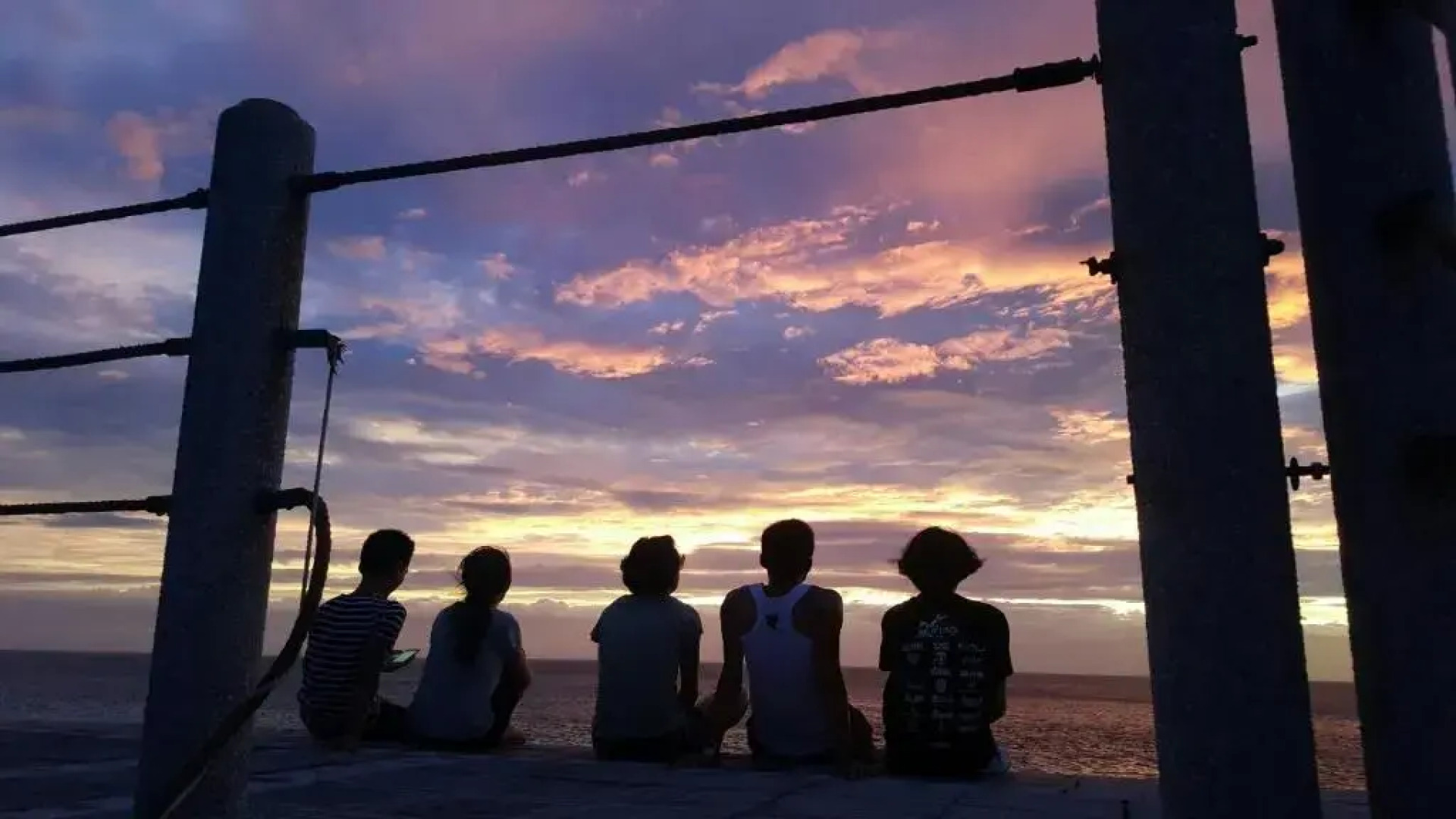 Green Island Dolphin House