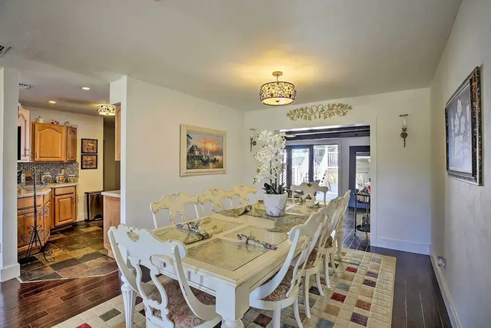 Pet-friendly Oasis w/ Deck & Fire Pit in Bokeelia!