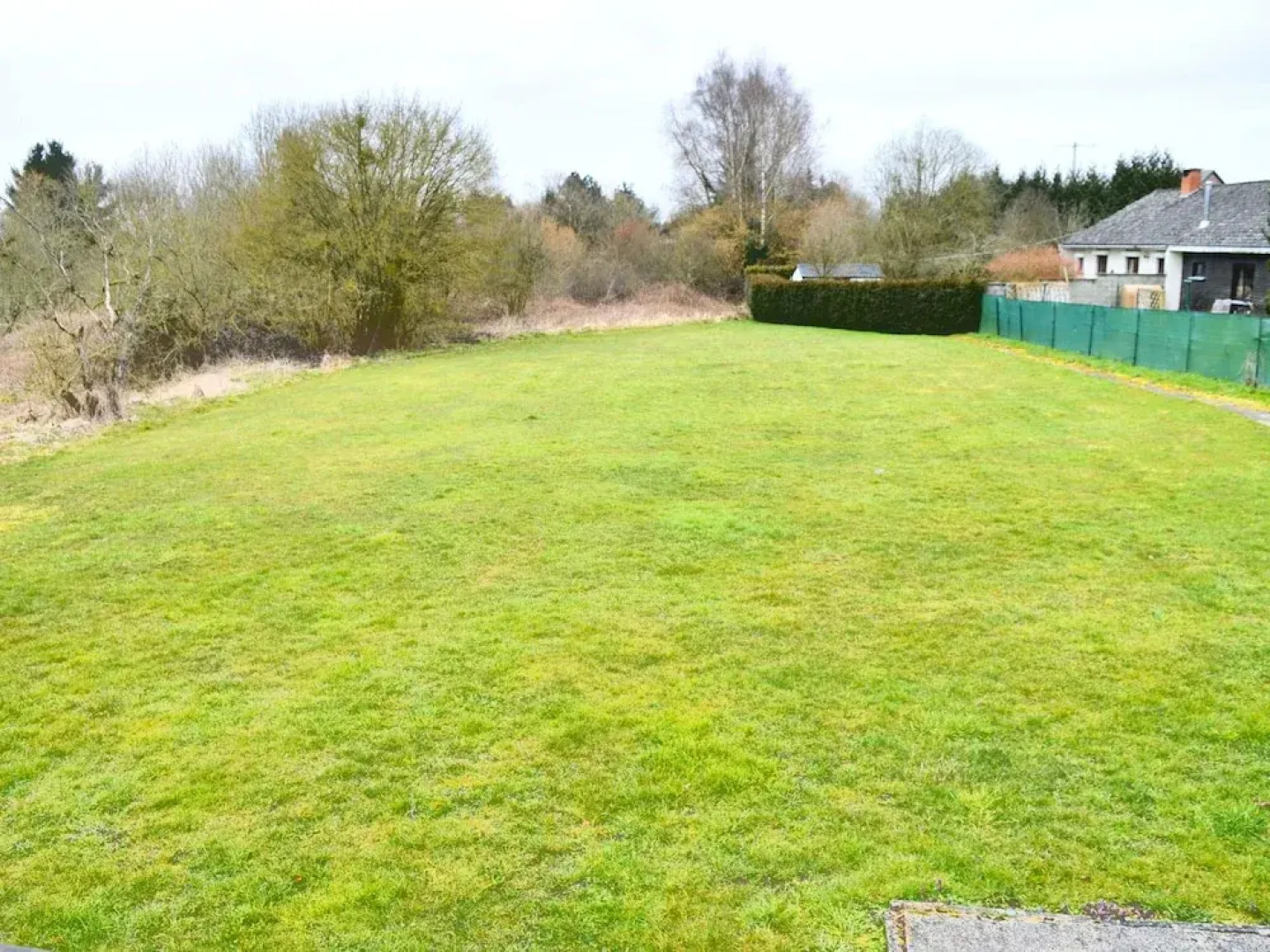 Cozy Holiday Home in Somme-Leuze with Private Swimming Pool