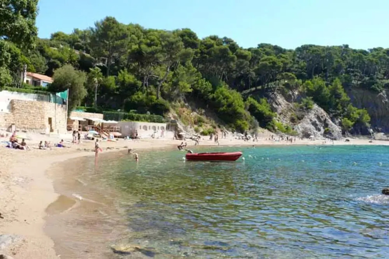 Apartment with One Bedroom in Le Pradet, with Enclosed Garden And Wifi - 800 M From the Beach