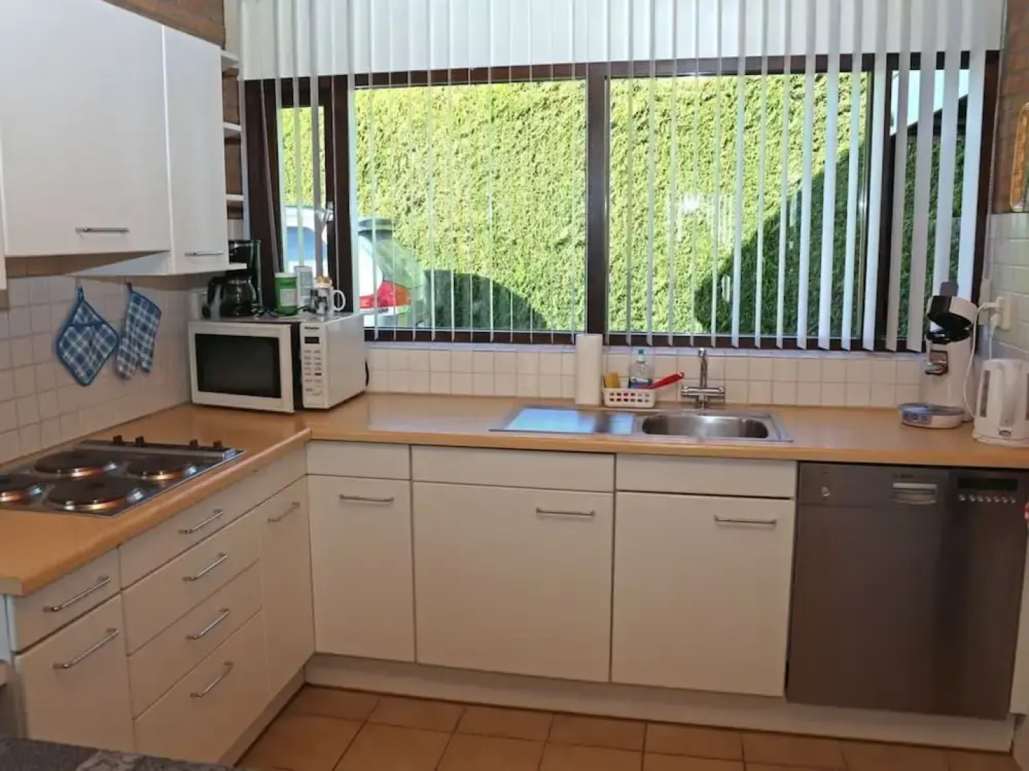 Attractive Holiday Home With Sauna in Ouddorp