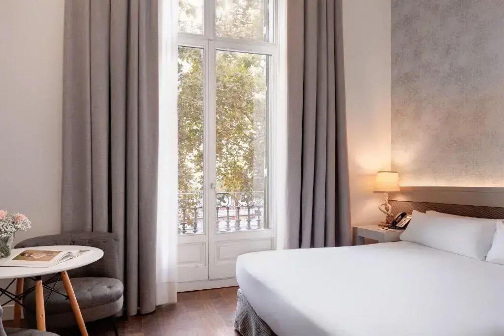 Duquesa Suites Landmark Hotel by Duquessa Hotel Collection