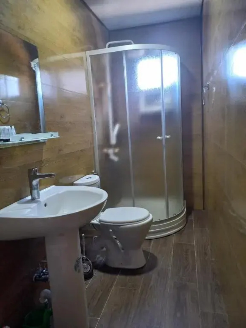 Cottage and Gigo Papa's Wine Cellar