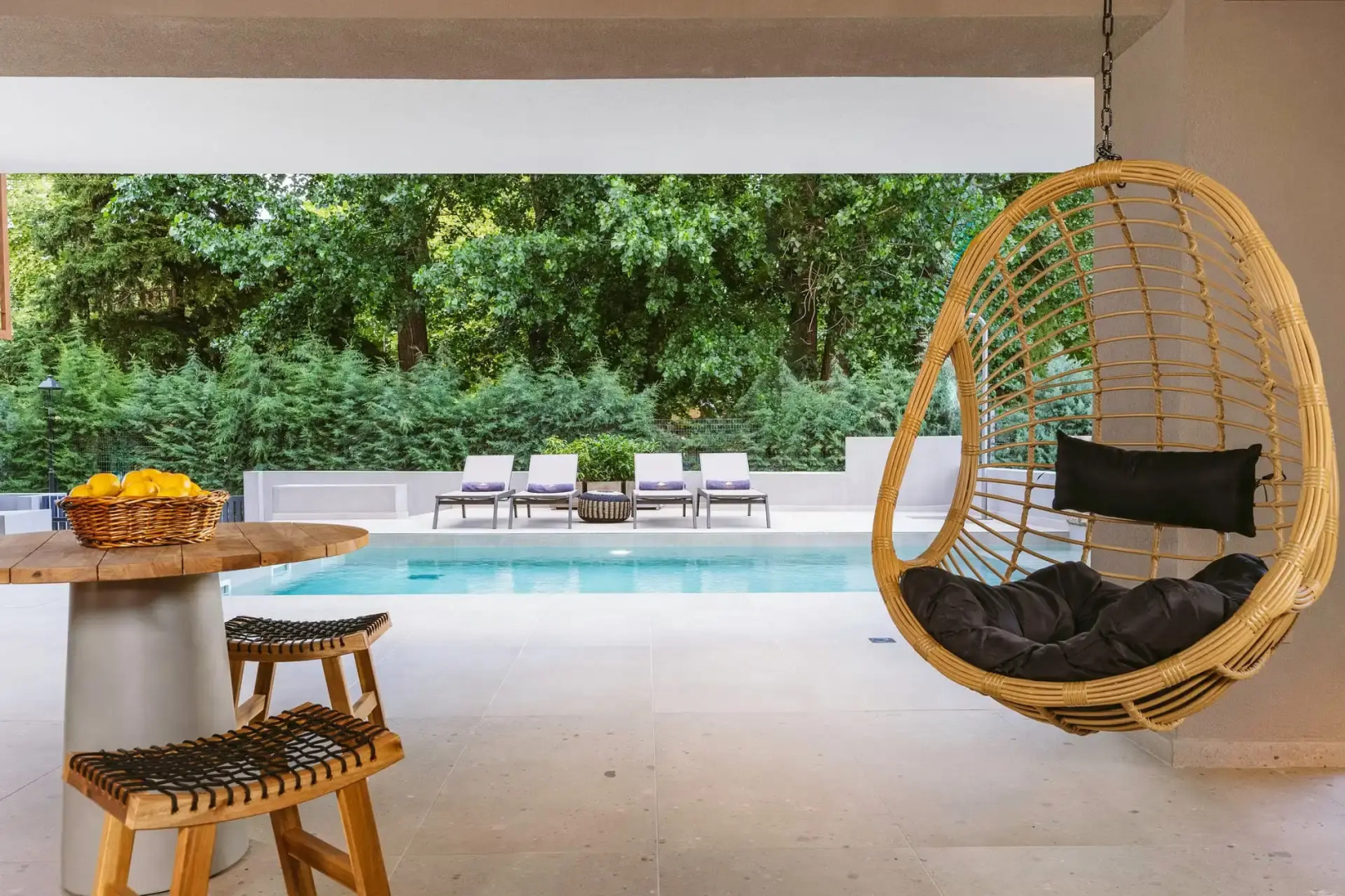 Funtukaki By The Pool