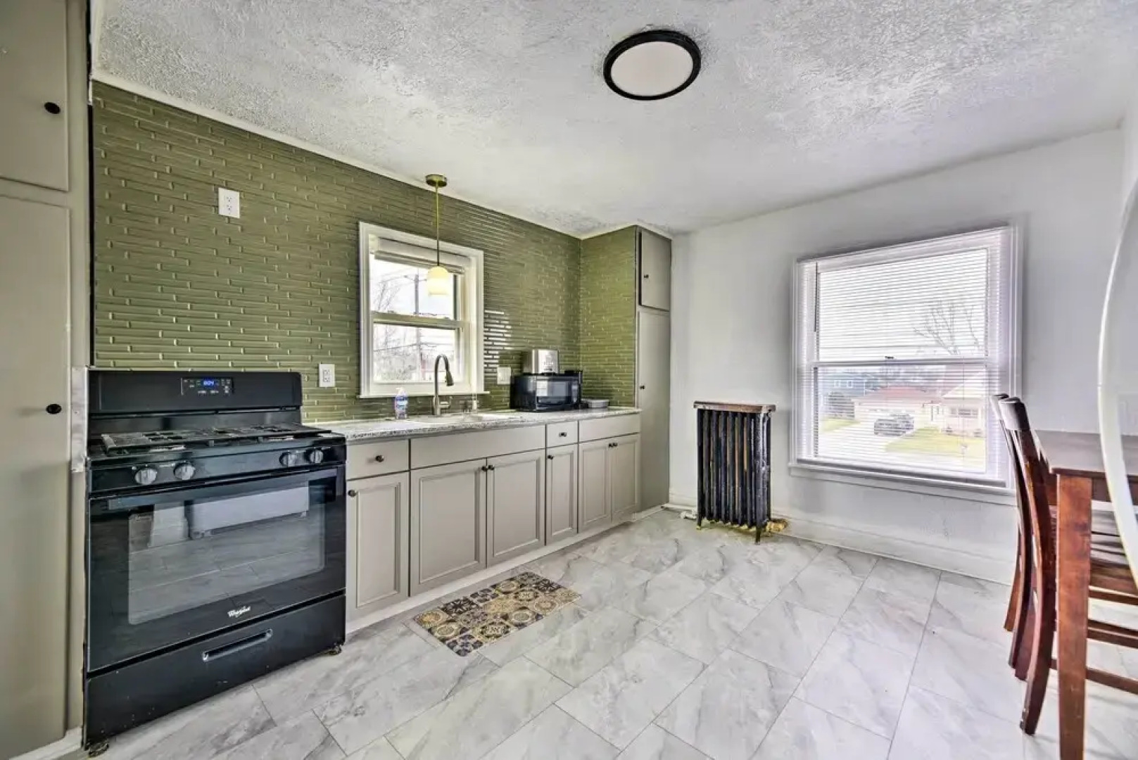 Vacation Rental ~ 2 Mi to Highmark Stadium!