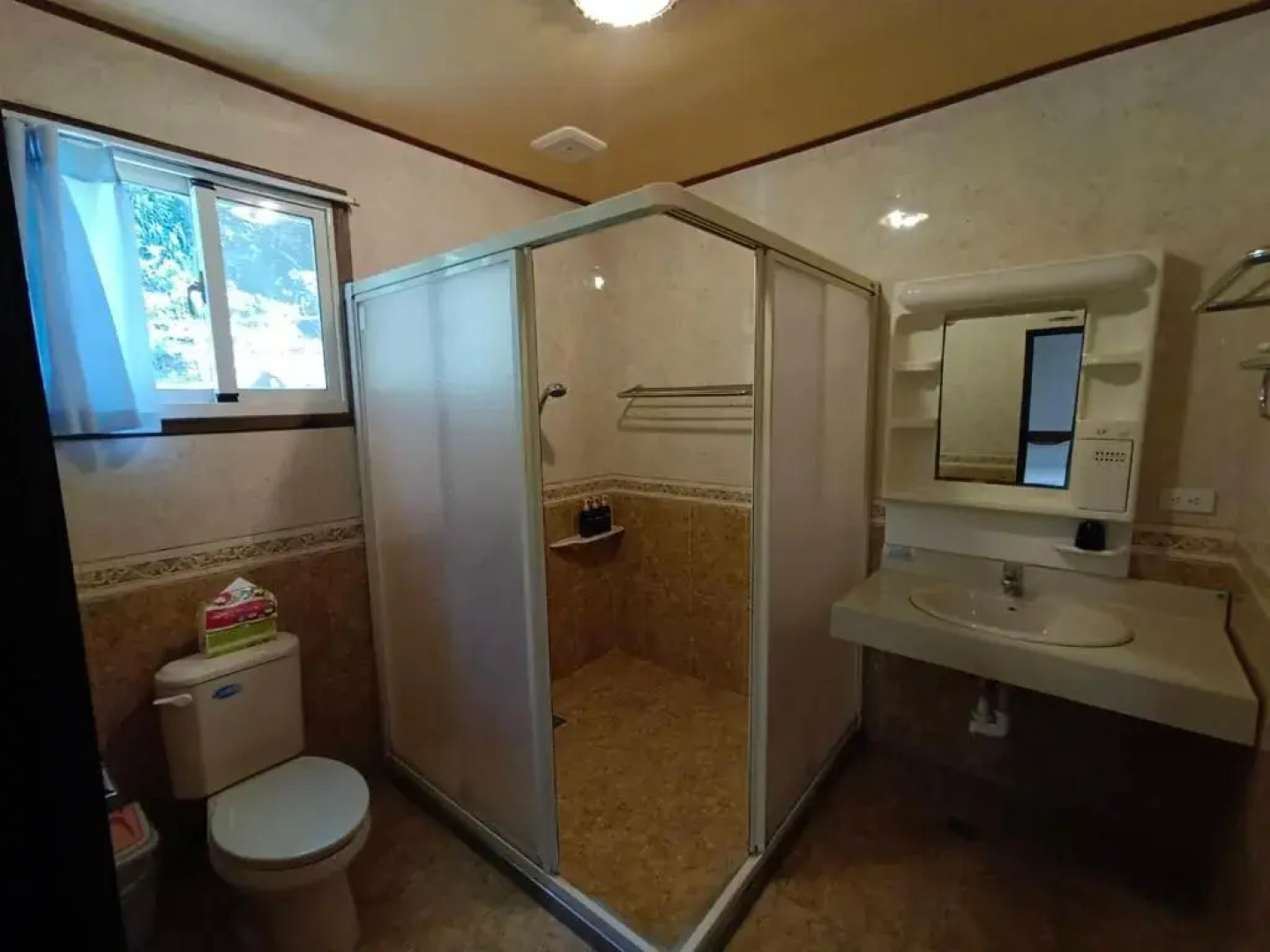 Rong Yuan Gu Homestay