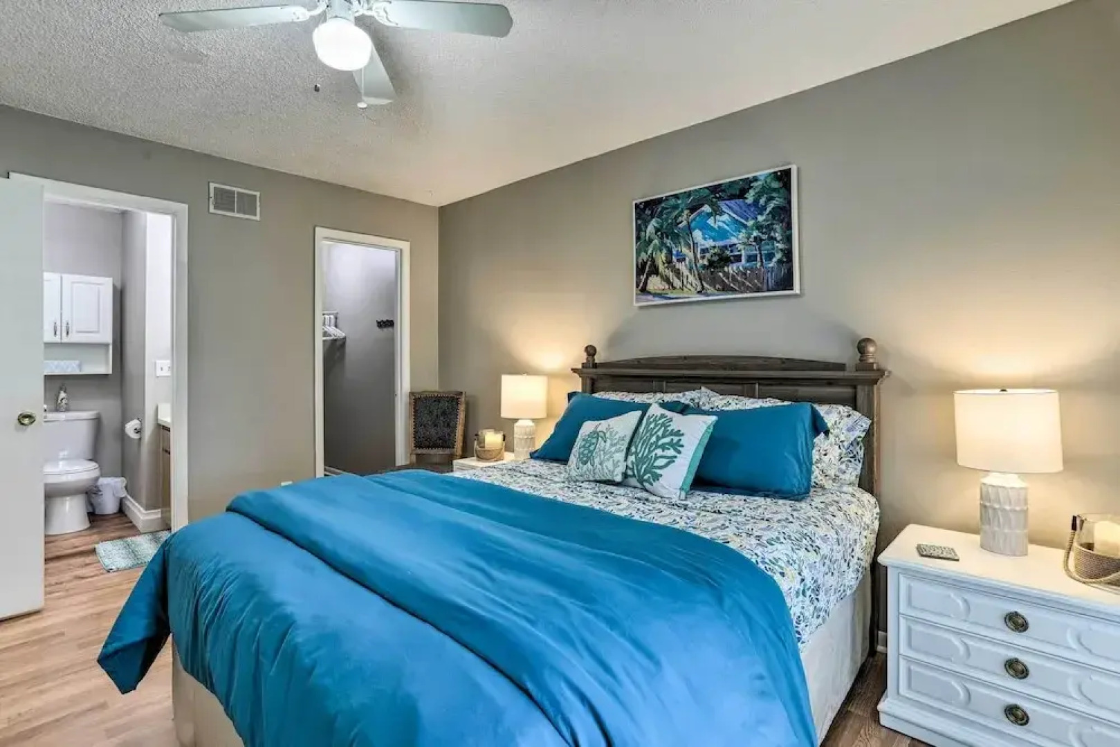 Seminole Townhome: Easy Access to Beaches!