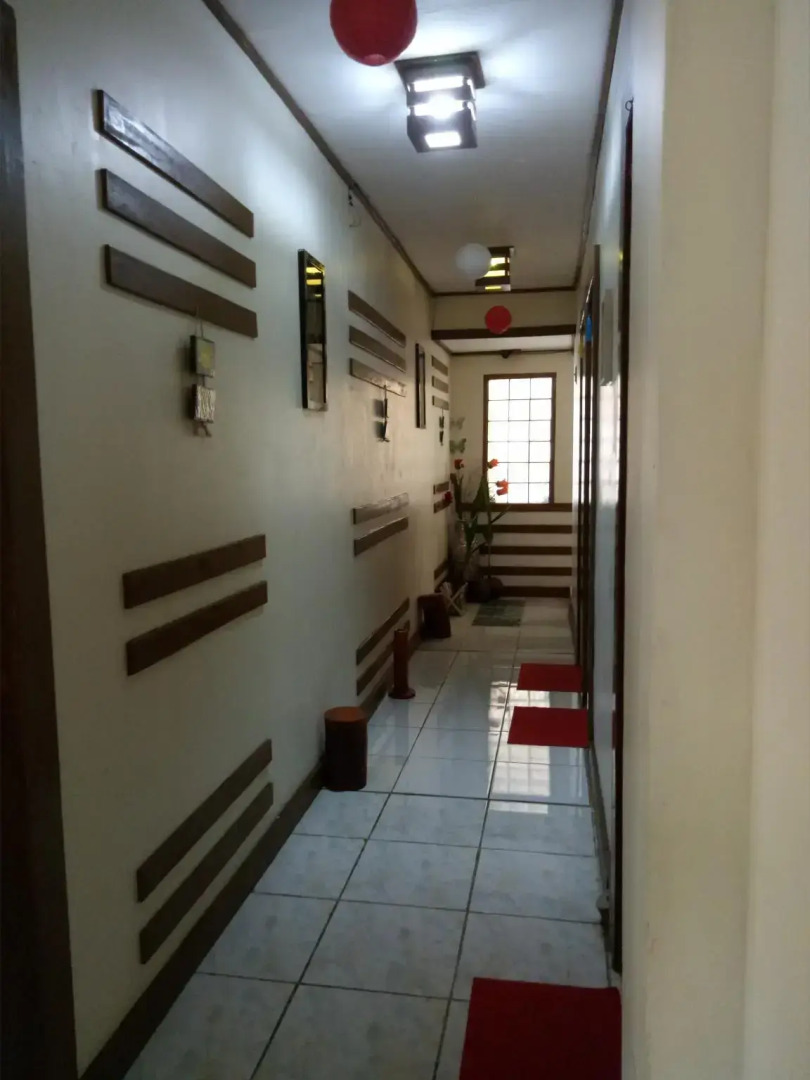 NB 7J's Pension House