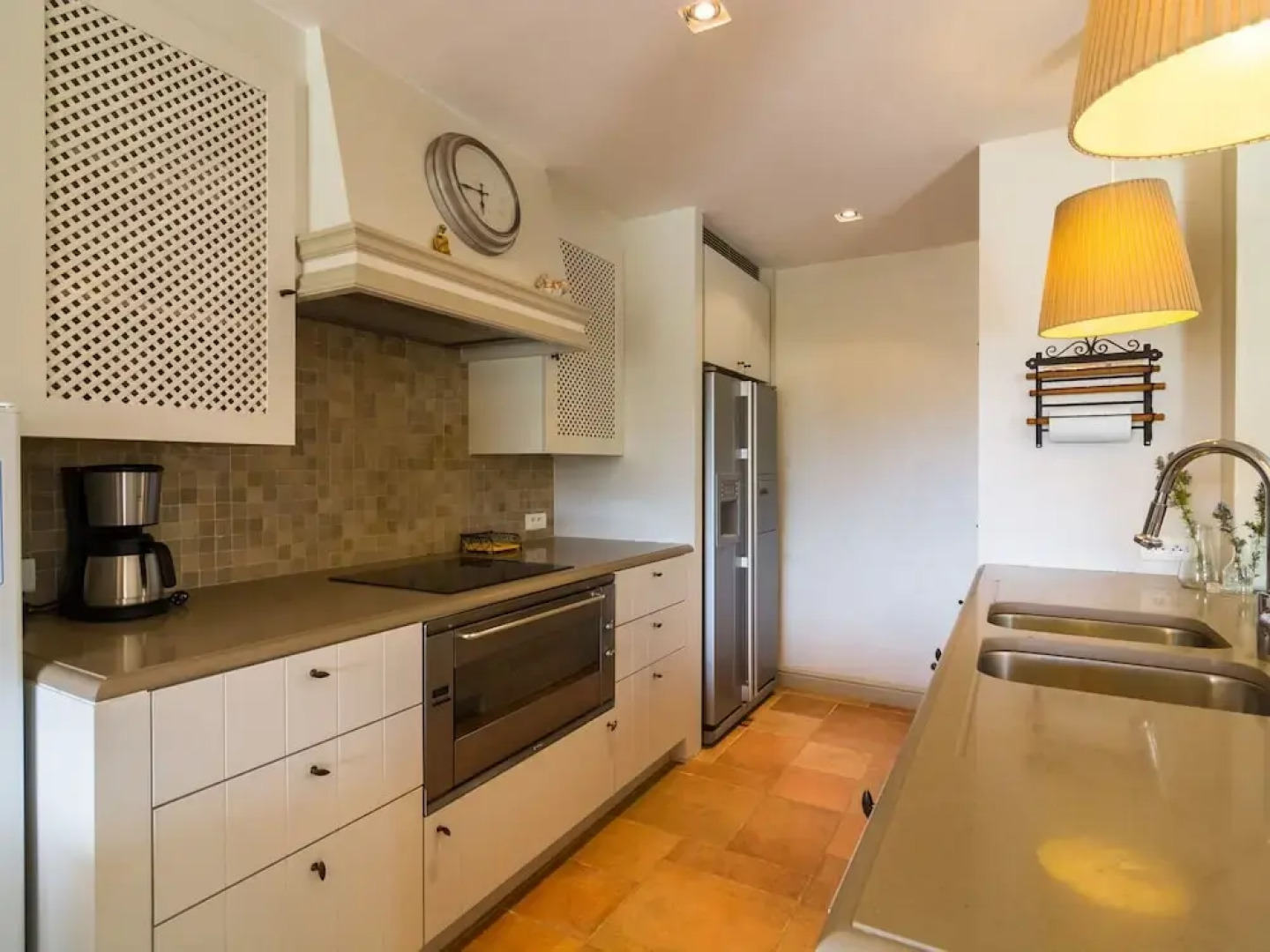 Beautiful, Spacious Villa With Private Swimming Pool Near Recreation Lake Lac de Castillion