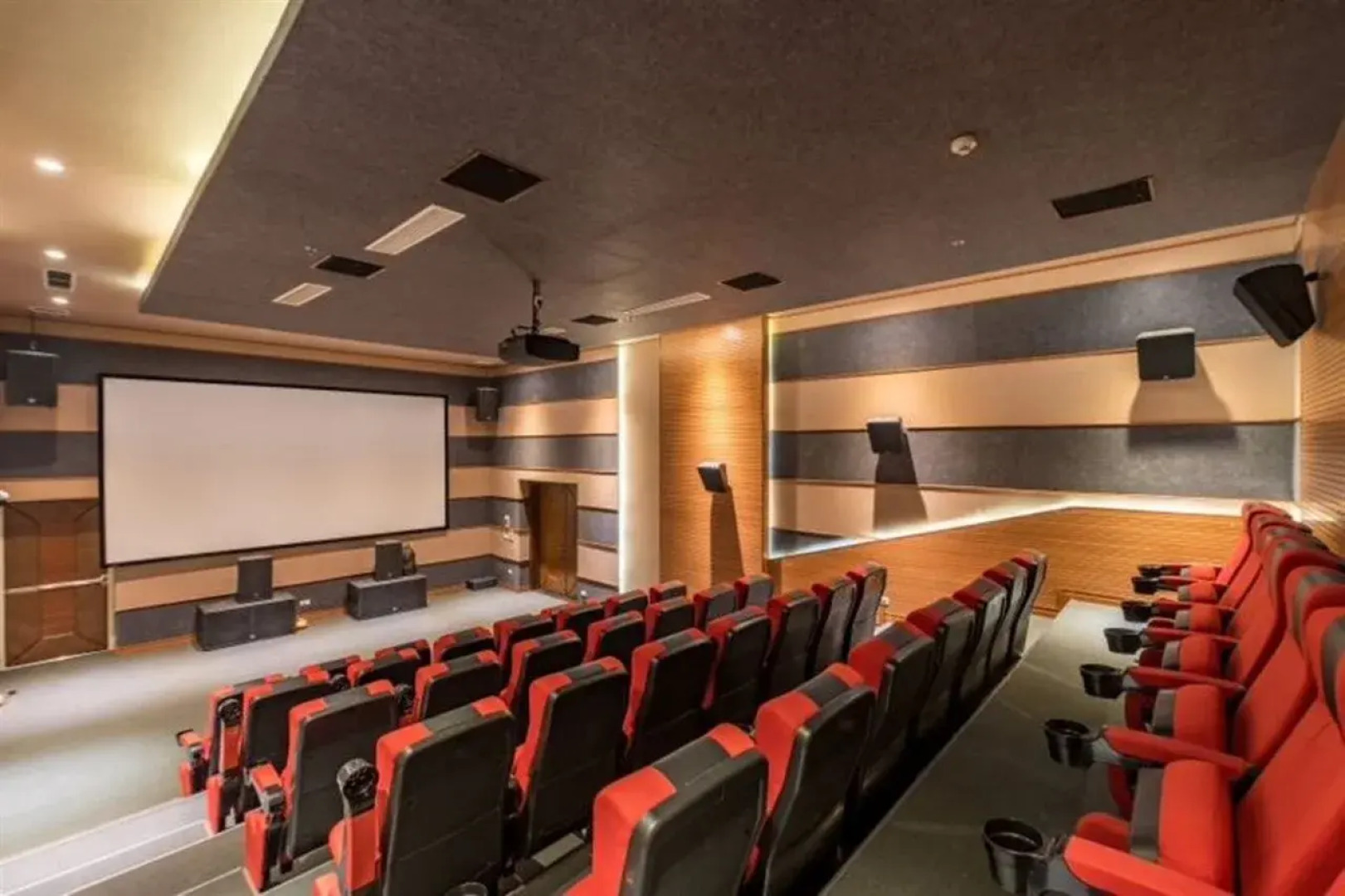 Forest In The Sky - Flamingo Dai Lai