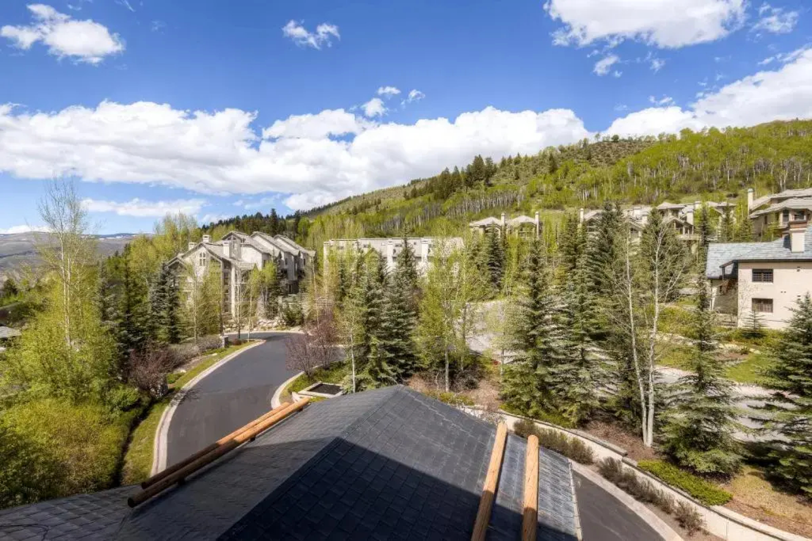 Elkhorn Lodge