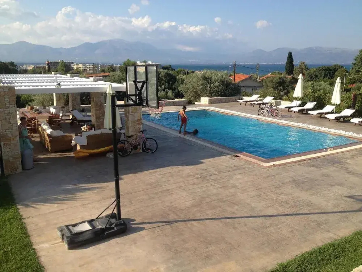 Beautiful Villa for 10 - Private Pool