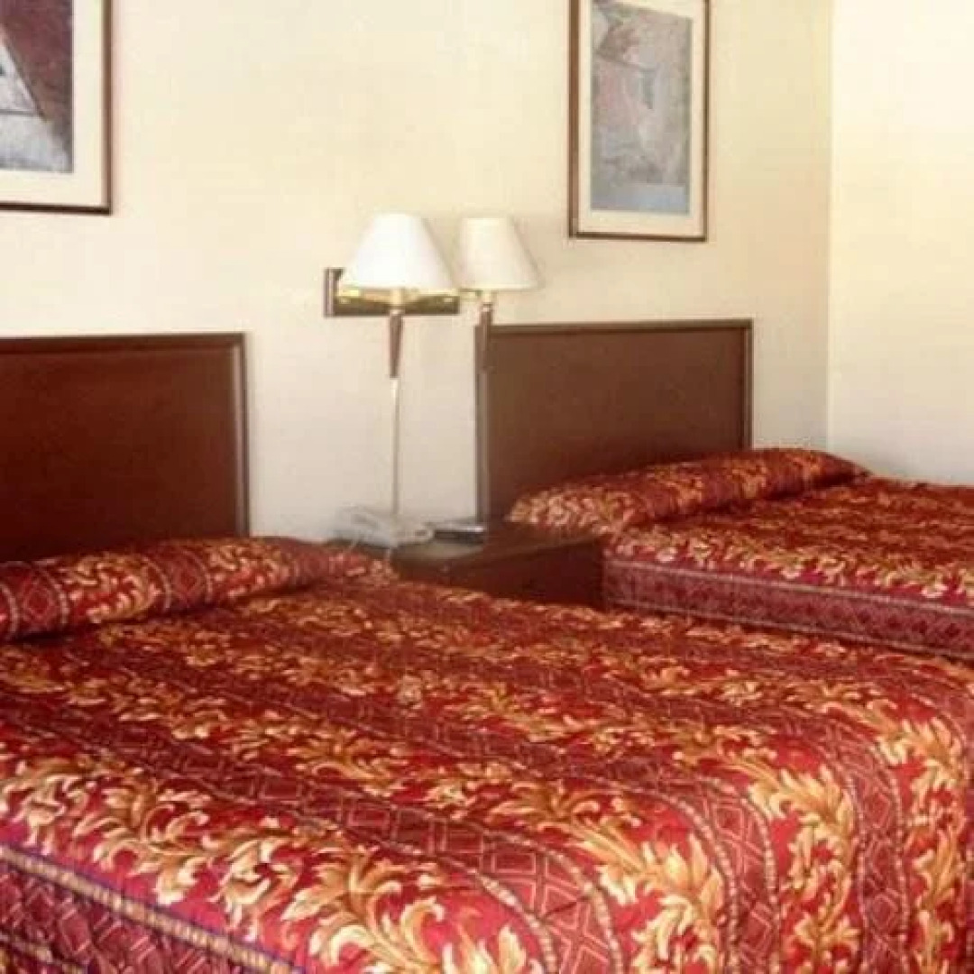 Holiday Motel Waynesburg