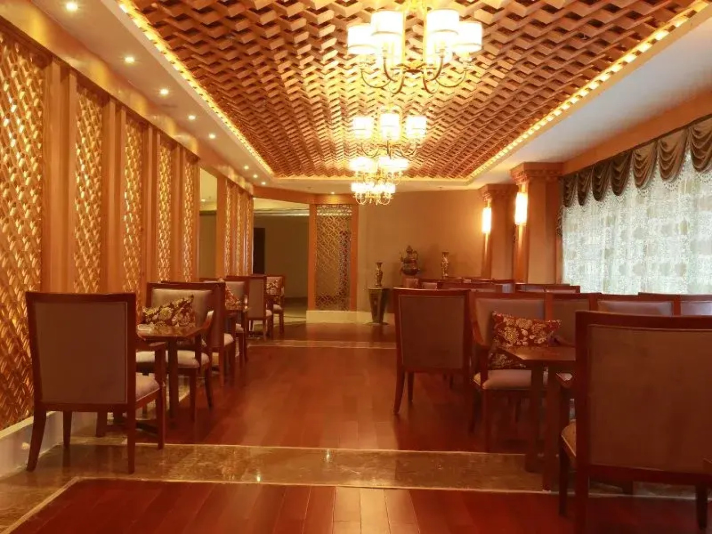 Balagezong Tibetan Ecological Hotel