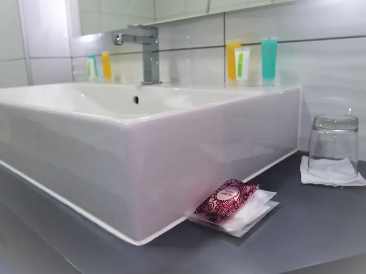 A de Lolo - Four Rooms