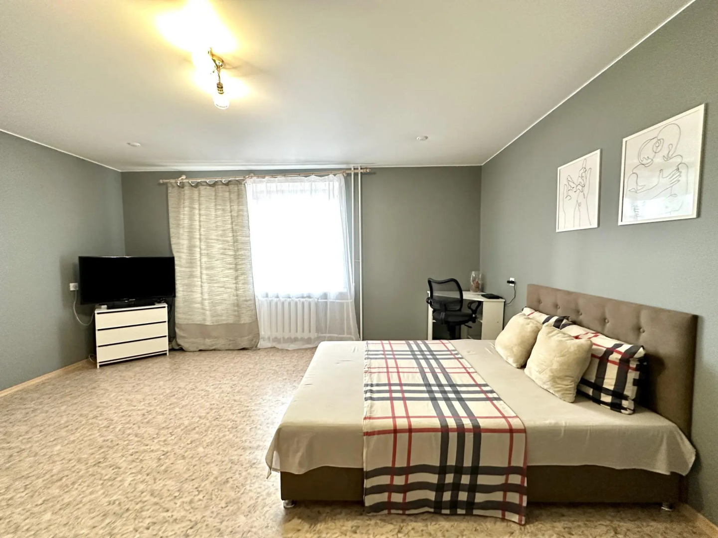 Compass (Компасс) на улице 9 января 164к1