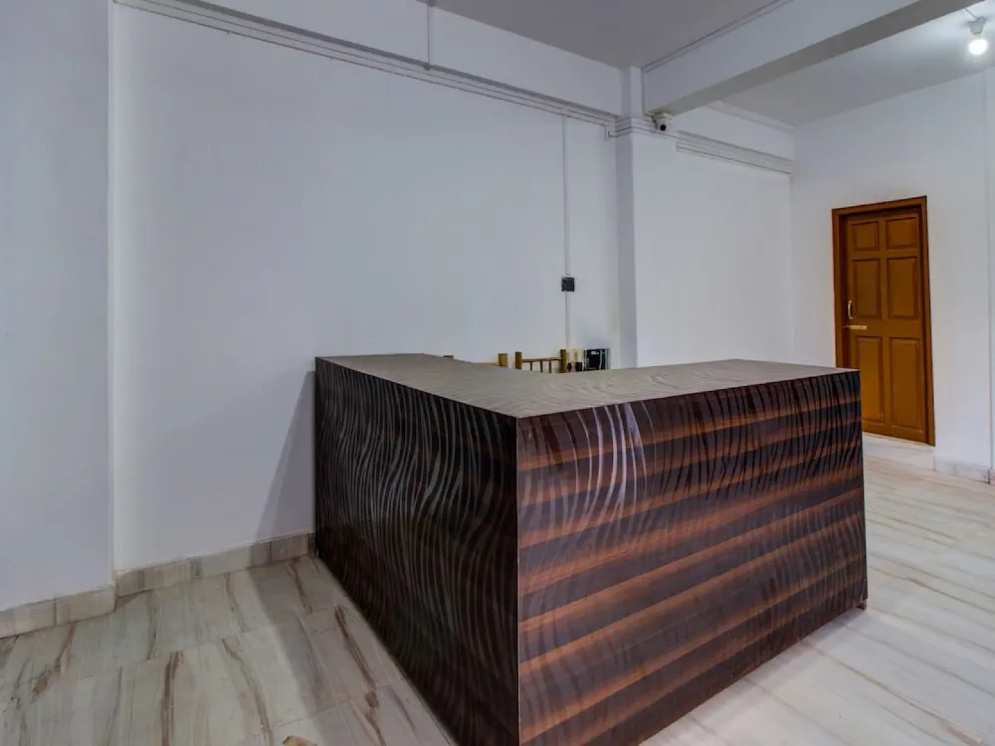 OYO 11935 White Cloud Guest House