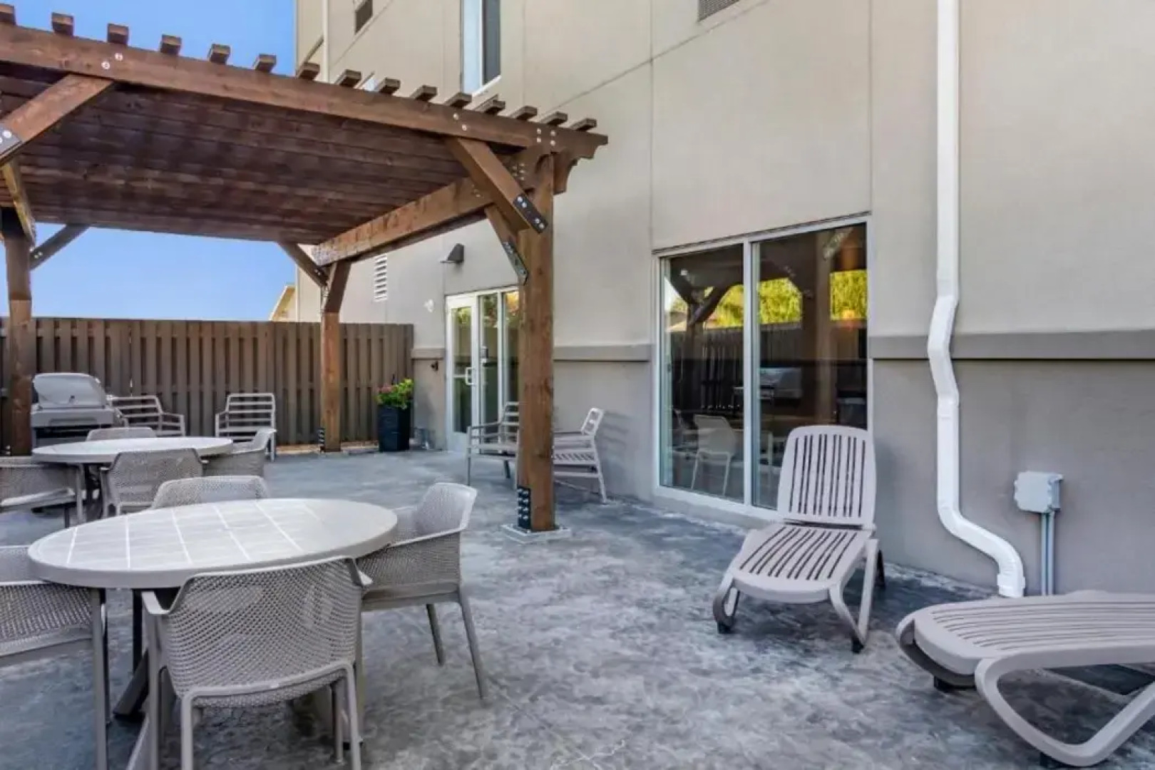 MainStay Suites Great Falls Airport