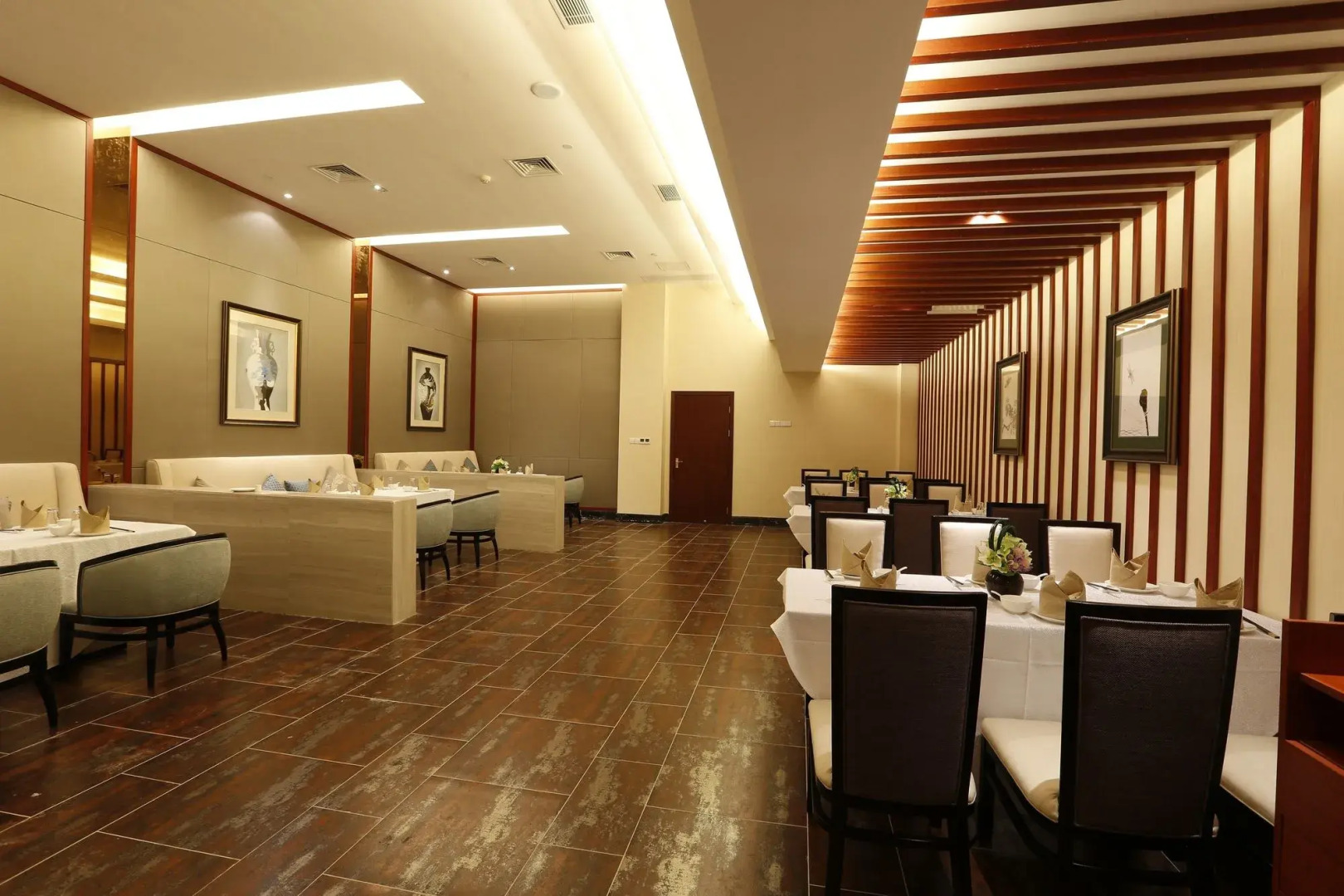 Zhangjiajie Country Garden Phoenix Suites Hotel