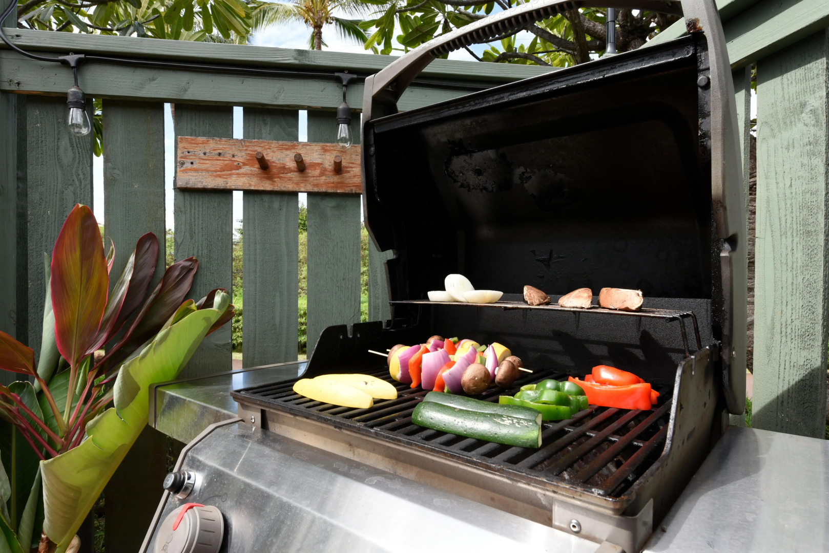 International Colony Club 34