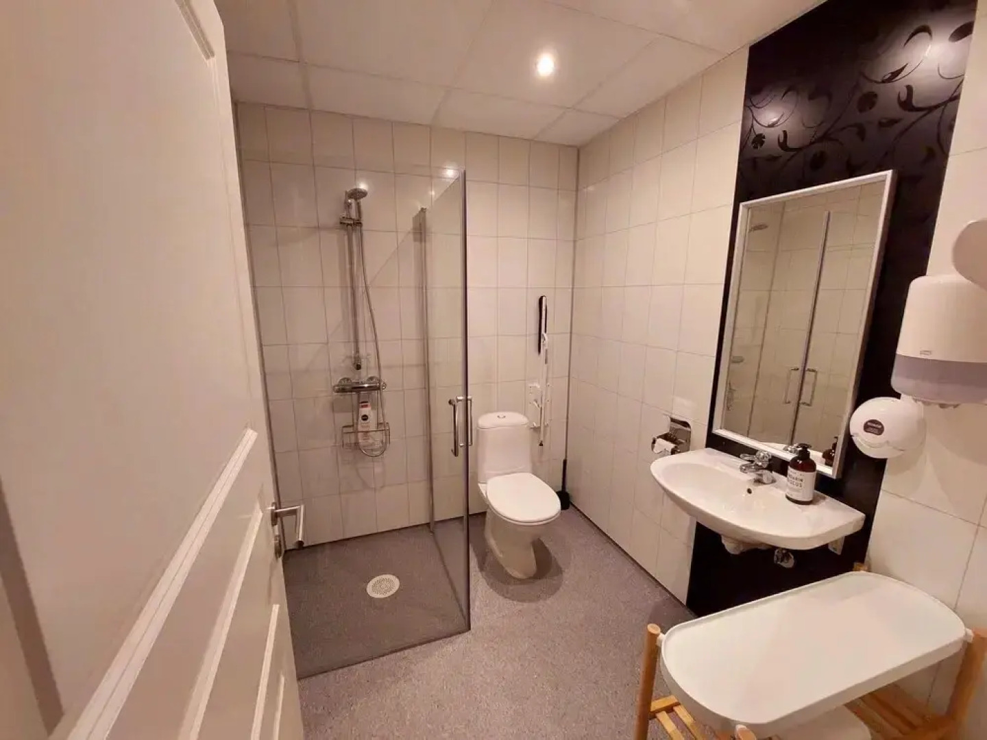 Eidfjord Riverside Apartments & Glamping