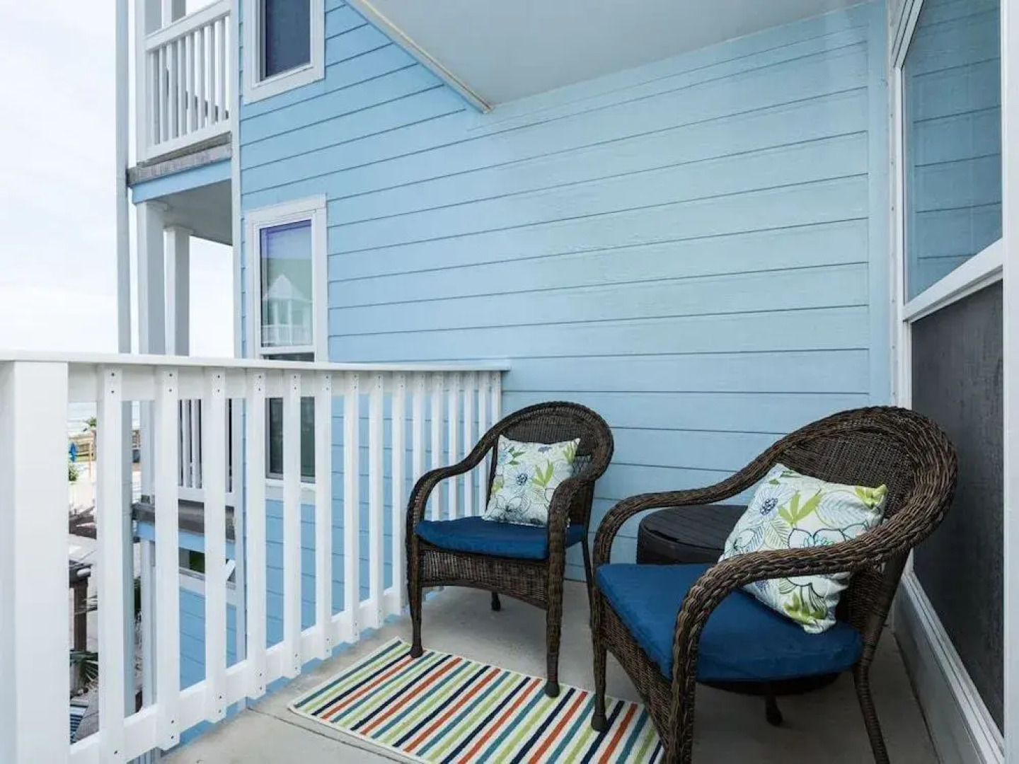 Beachfront Condo w/ Pool & Hot Tub by RedAwning