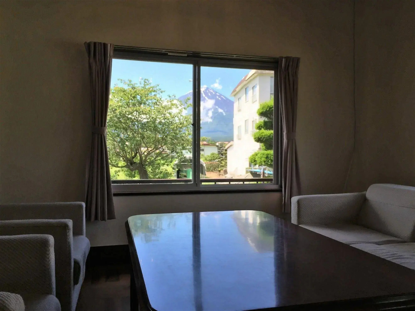 FBH Fuji Backpackers Hostel