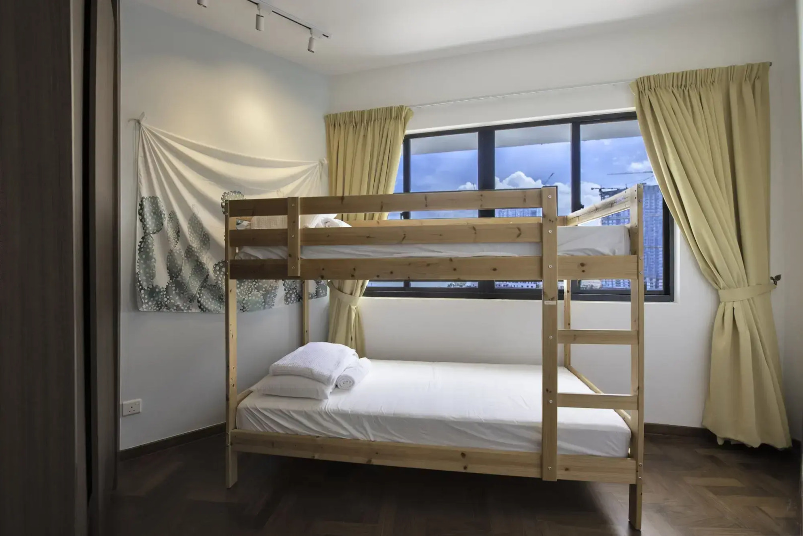 The Landmark Studio Suite