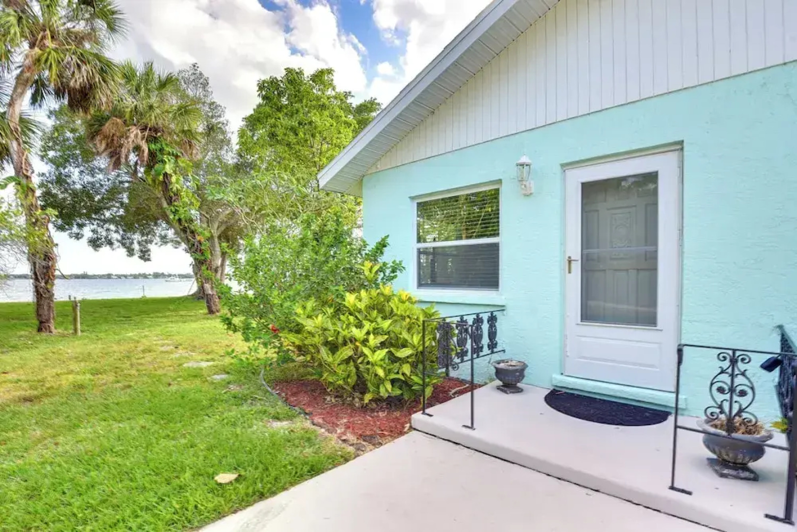 Palmetto Home w/ Manatee River Access!