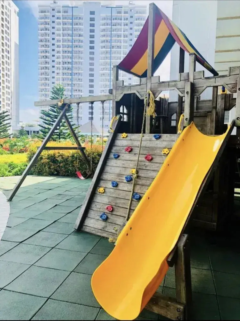 Dr. Calayan's Cozy Wind Residences Tagaytay Taal View