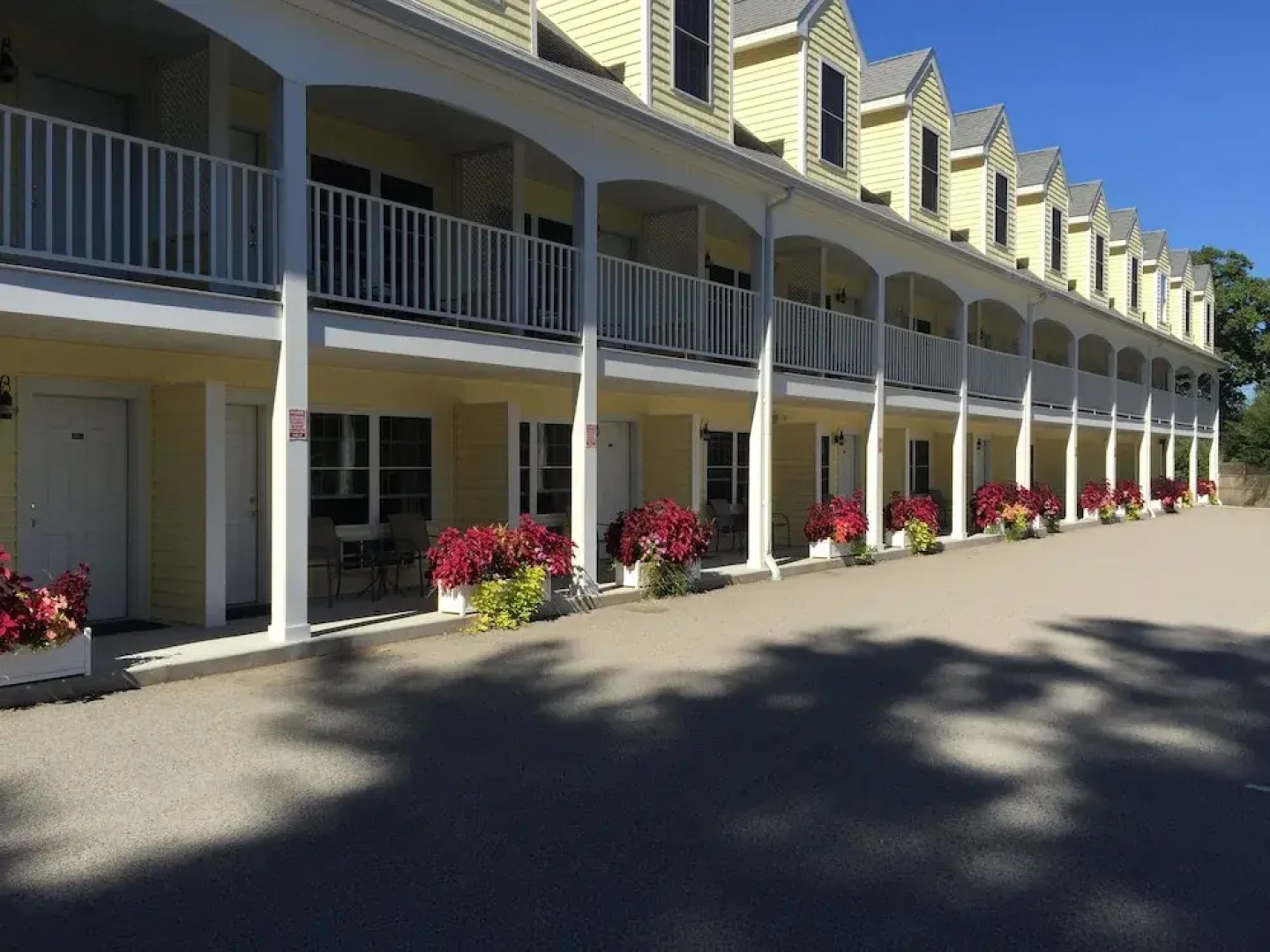 The Admiral's Inn Resort
