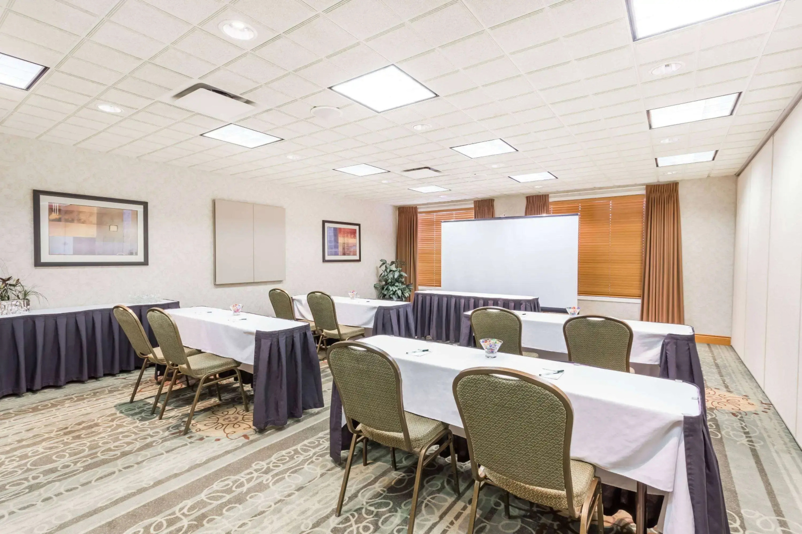 Wingate by Wyndham Calgary