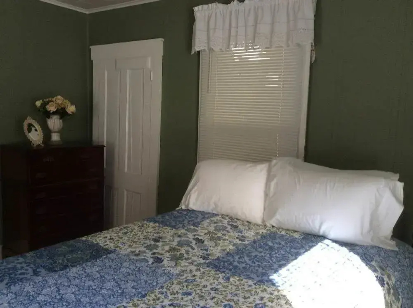 Country Road House and Berries