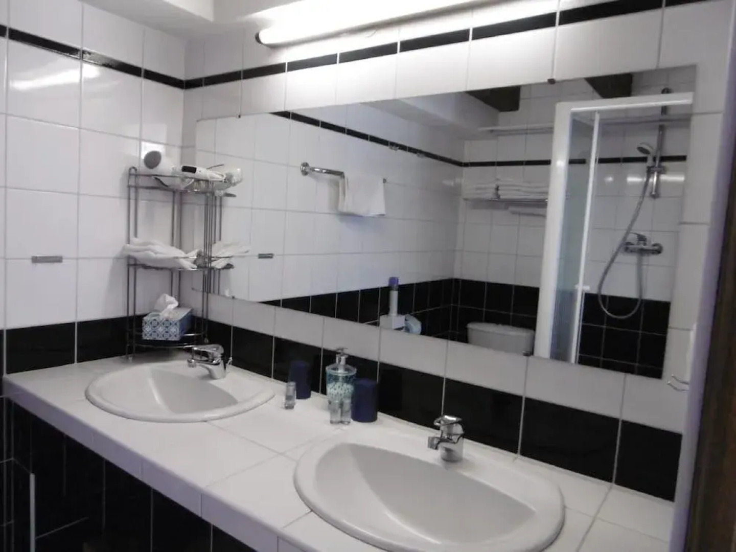 Gîtes et Chambre d'Hôtes A l'Arc en Ciel