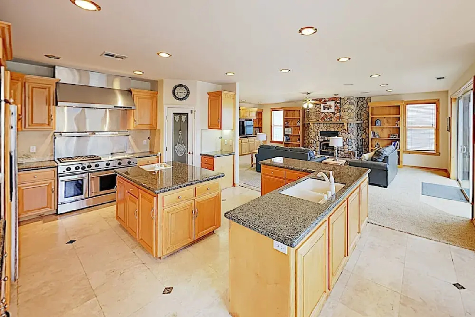 New Listing! Palatial Home W/ Huge Deck, Game Room Home