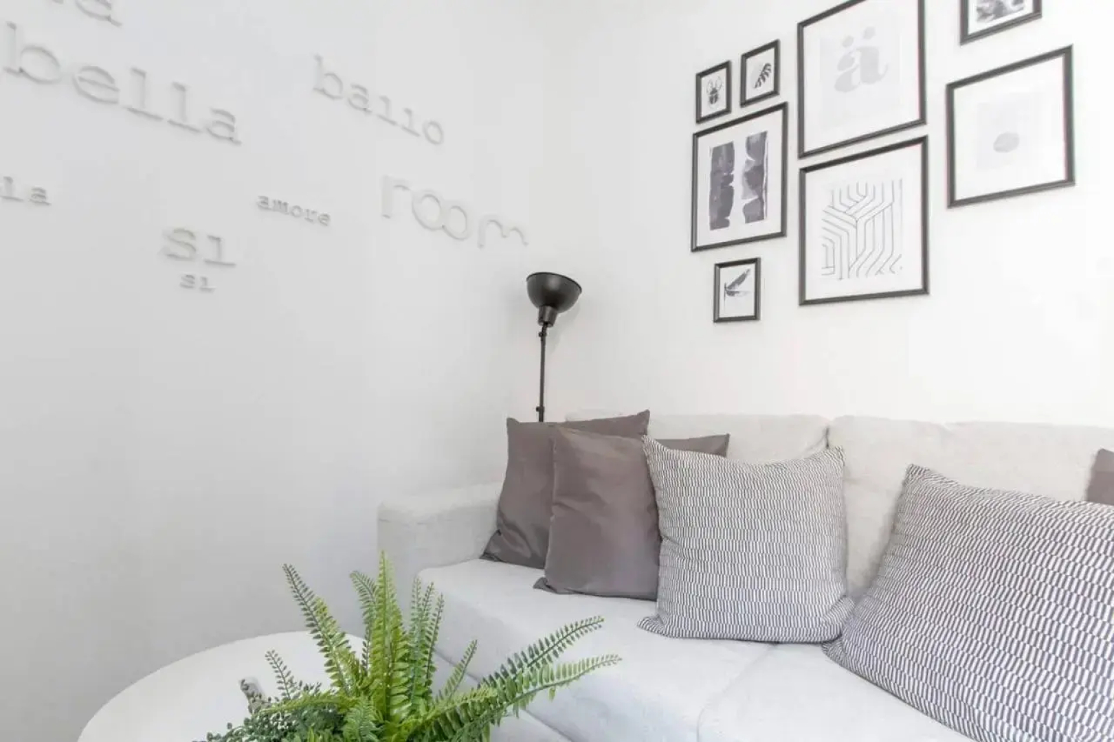 Compact and charming studio Porta Venezia
