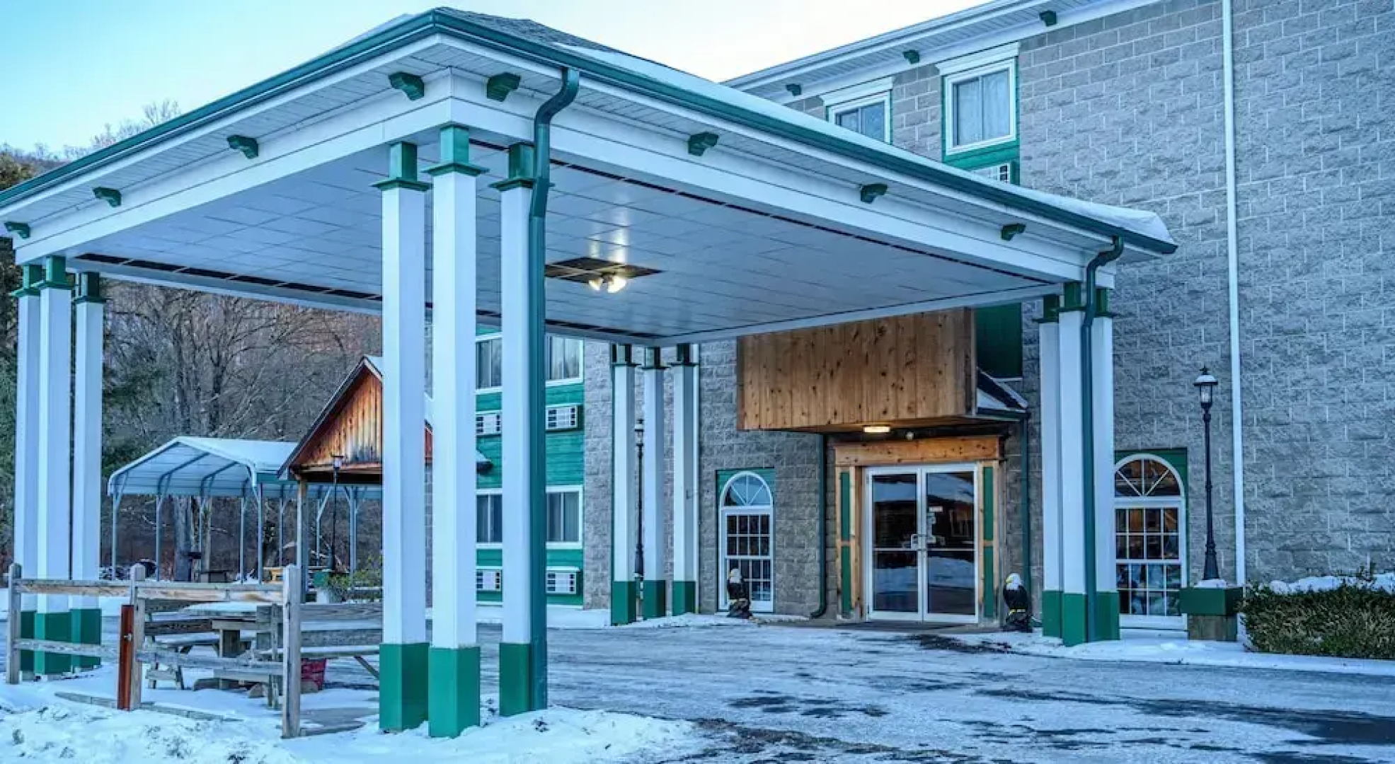 Westgate Inn