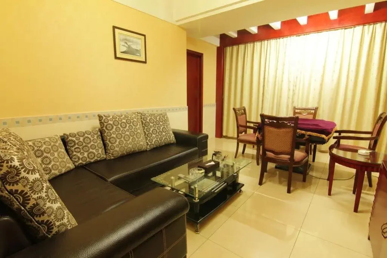 Changping Fulong Hotel