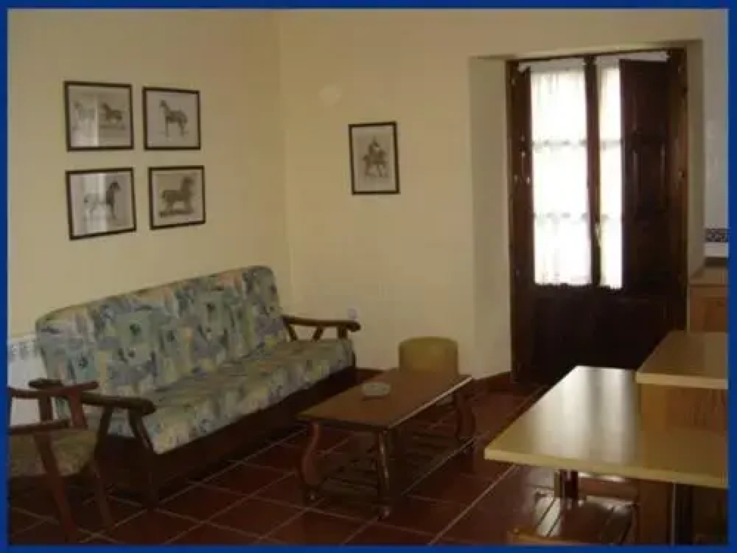 Hotel Apartamentos La Montañesa