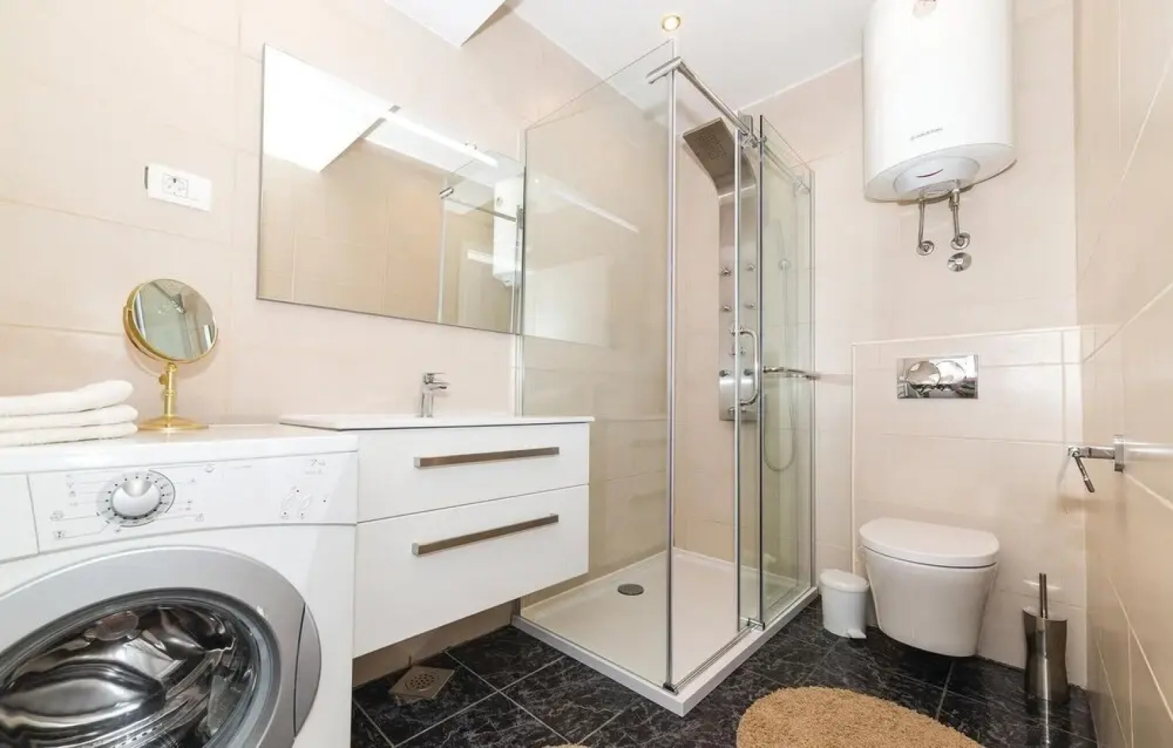 Nice Home in Kastel Gomilica With Sauna, Wifi and 2 Bedrooms