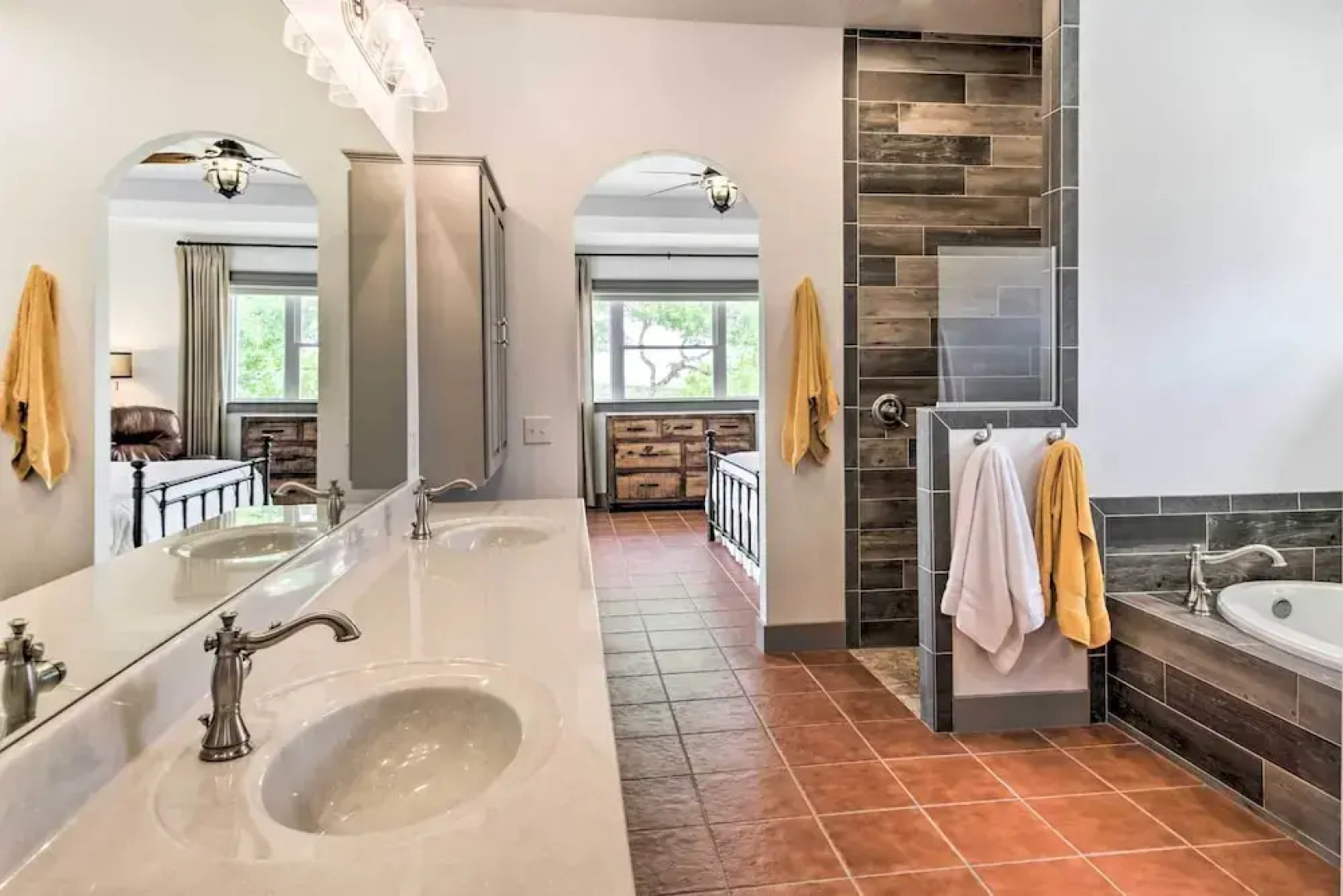 'ladera' Wimberley Estate on 13 Acres w/ Hot Tub