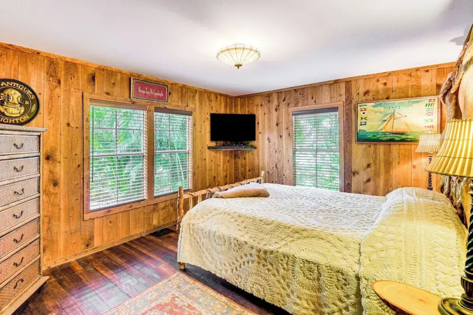 Sandy Shore & Multi-boat Dock! St Johns River Home