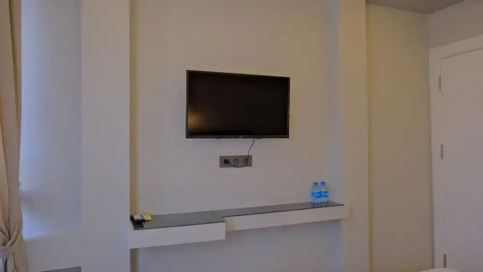 Zerci̇ty Otel