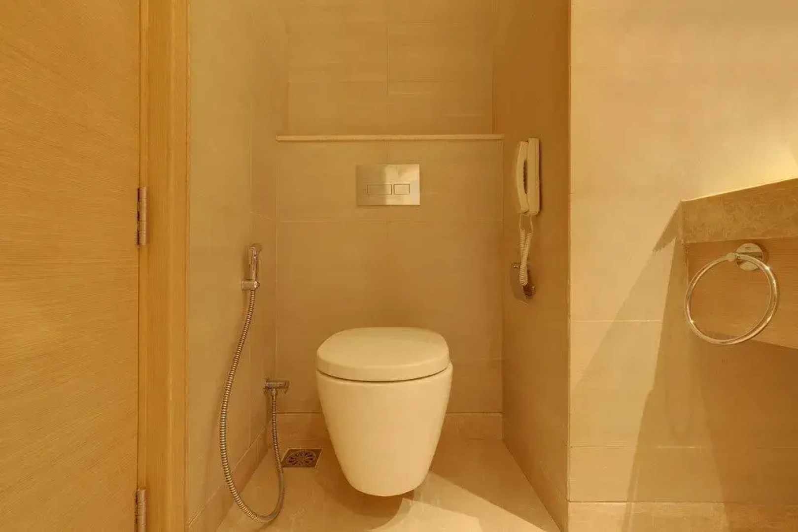 Lemon Tree Hotel Jhansi