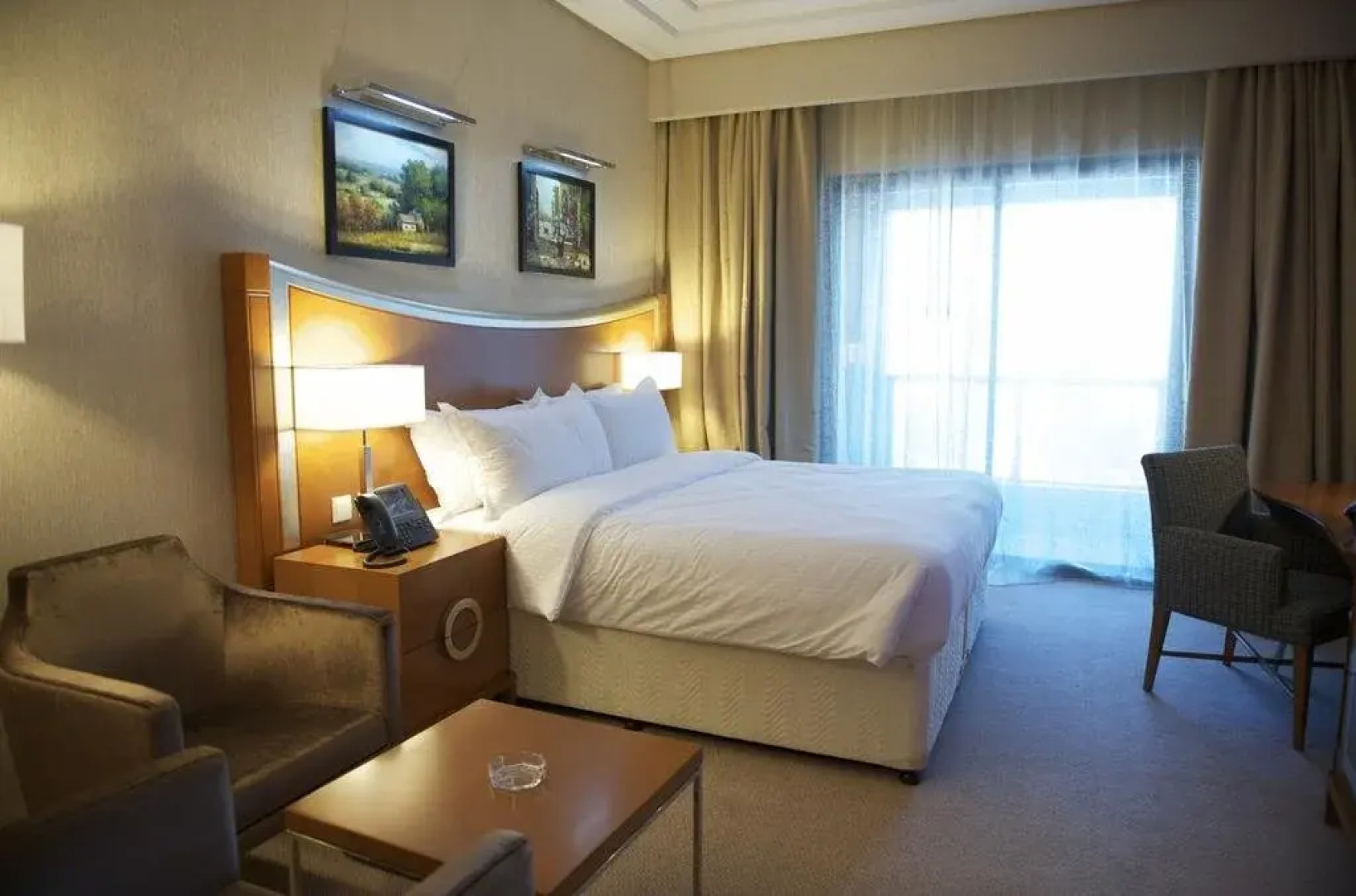 Отель Grand Belle Vue 