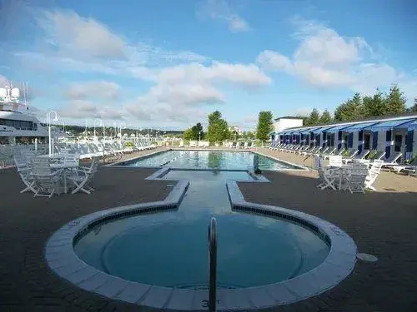 Bay Harbor Resort and Marina