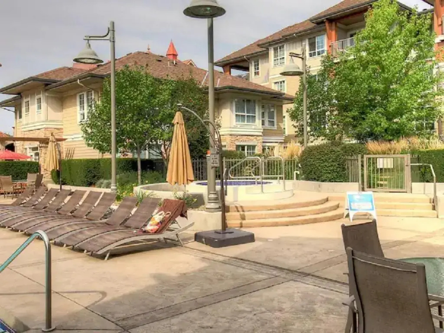 Waterscapes Resort by Discover Kelowna Resort Accommodations