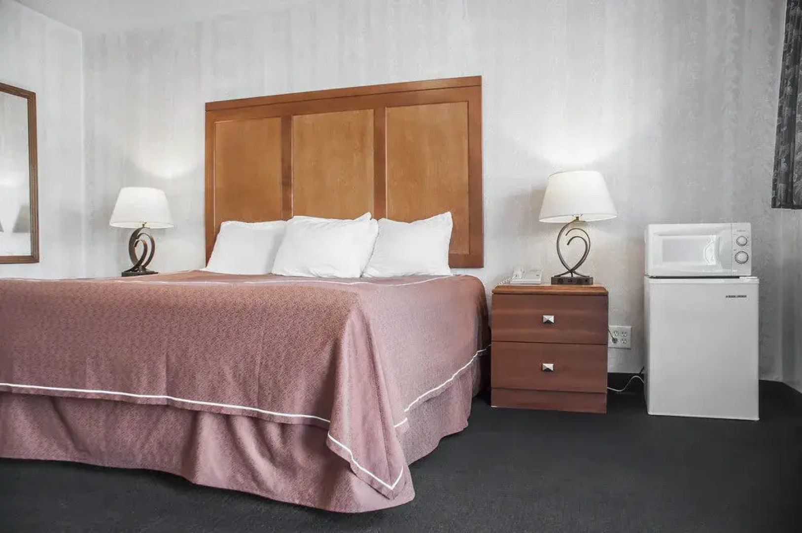 Rodeway Inn & Suites Niagara Falls