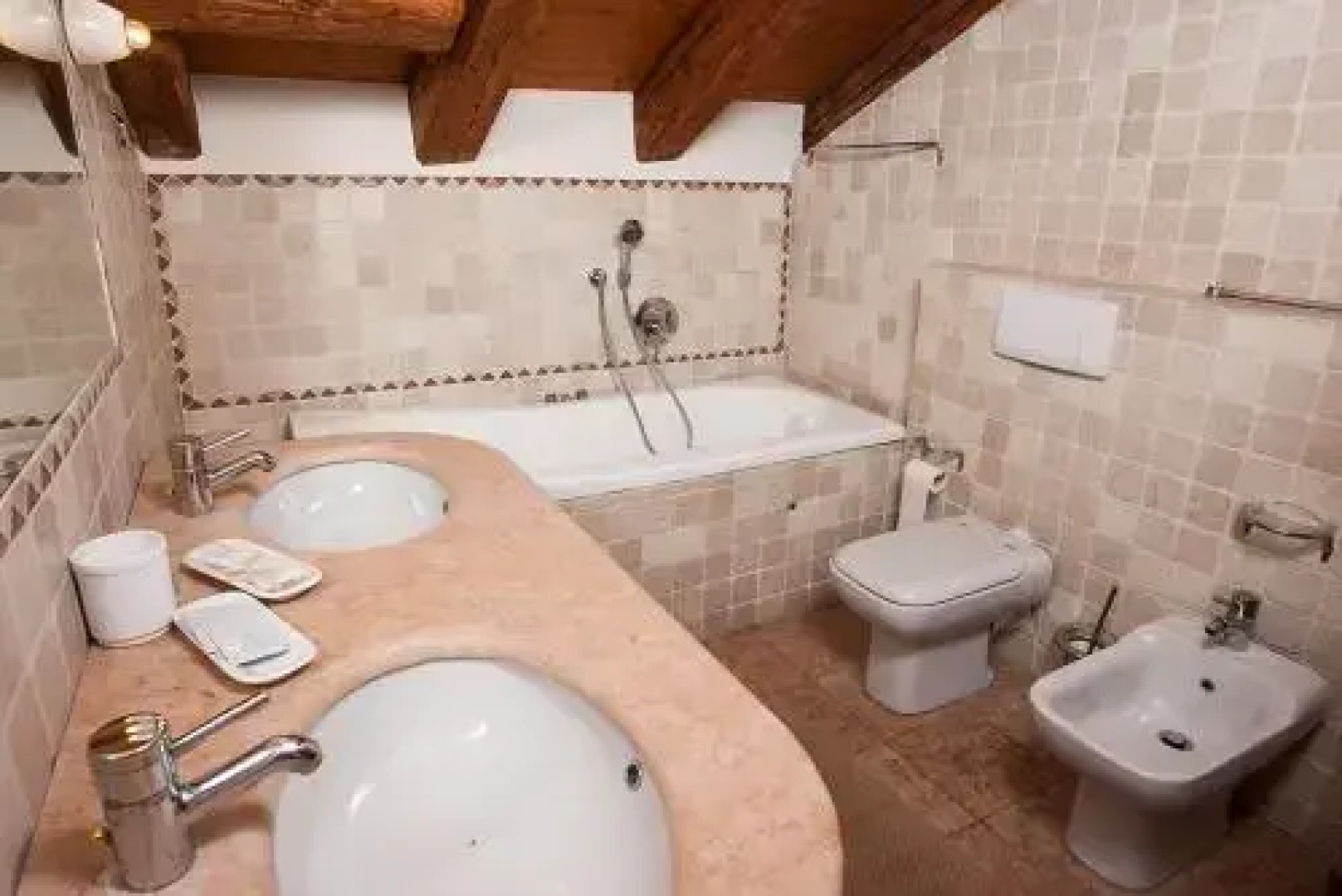 La Casa Di Viale Cairoli