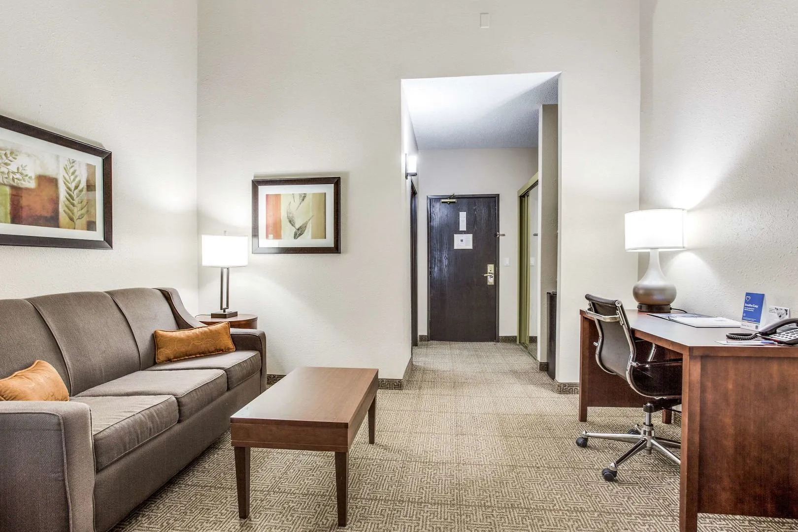 Comfort Inn & Suites Love Field - Dallas Market Center